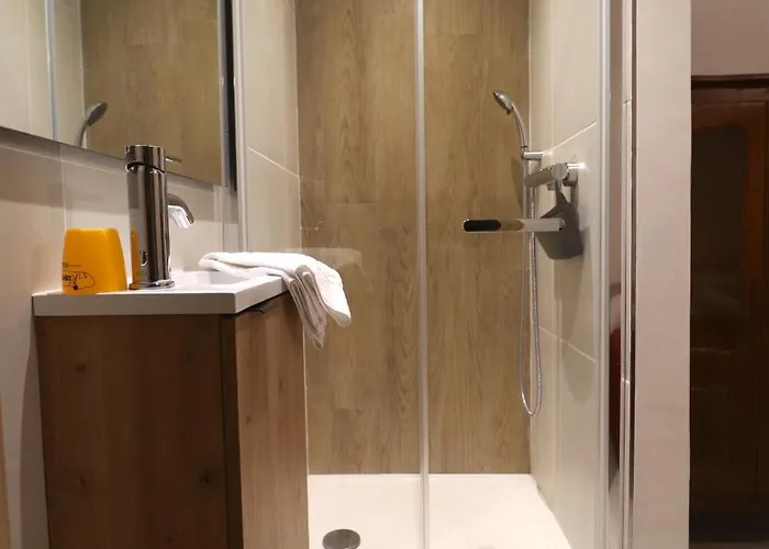Le Finosello - T2 Cosy Sur Avec Clim, Wifi & Parking - Proche Port & Aeroport Apartment Ajaccio (Corsica)