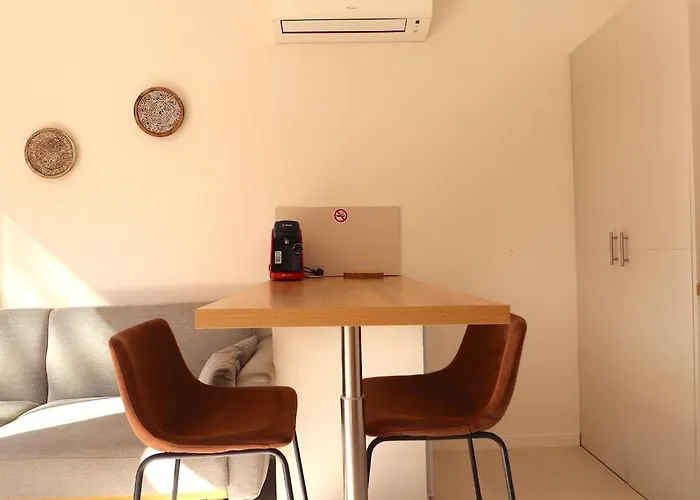 Apartment Le Finosello - T2 Cosy Sur Avec Clim, Wifi & Parking - Proche Port & Aeroport Ajaccio (Corsica)