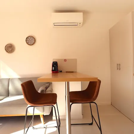 Apartament Le Finosello - T2 Cosy Sur Avec Clim, Wifi & Parking - Proche Port & Aeroport Ajaccio (Corsica)
