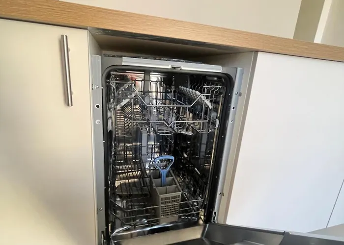 Le Finosello - T2 Cosy Sur Avec Clim, Wifi & Parking - Proche Port & Aeroport * 阿雅克肖